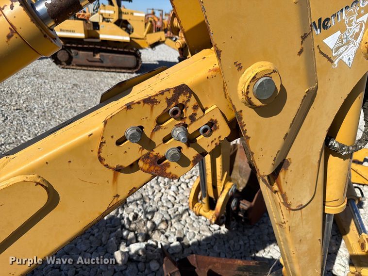 image for item EX4647 2006 Vermeer B930A backhoe attachment