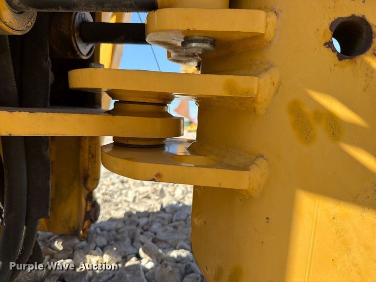 image for item EX4647 2006 Vermeer B930A backhoe attachment