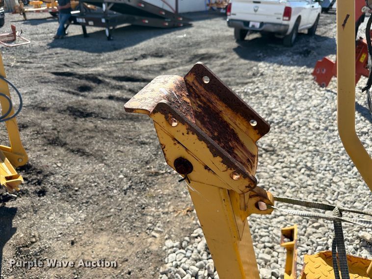 image for item EX4647 2006 Vermeer B930A backhoe attachment