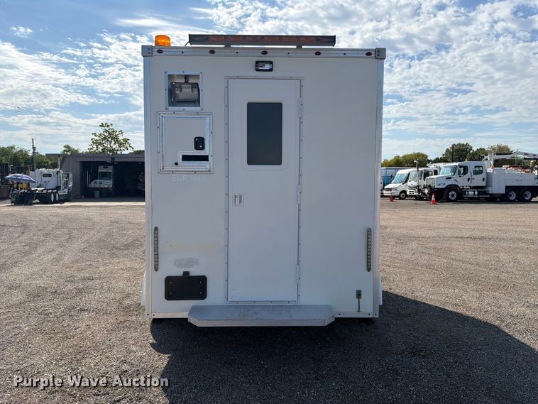 image for item FB5082 2012 Mobile Tech MTT712TA2 fiber optic splicing trailer