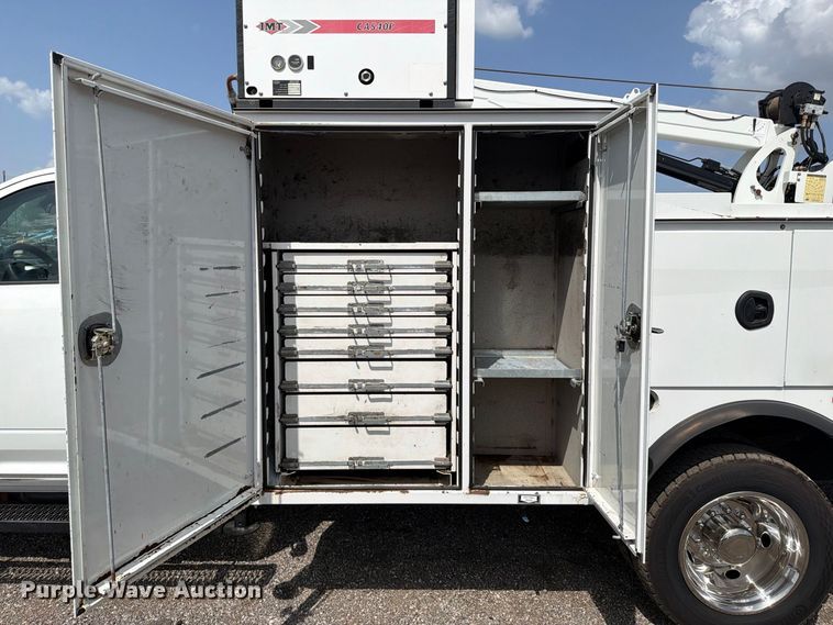 image for item FB5163 2015 RAM 5500HD utility / service truck