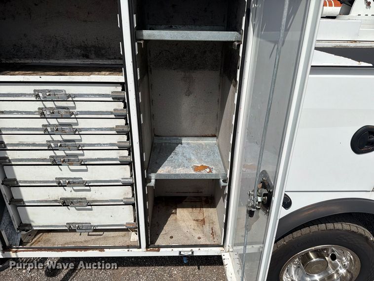image for item FB5163 2015 RAM 5500HD utility / service truck