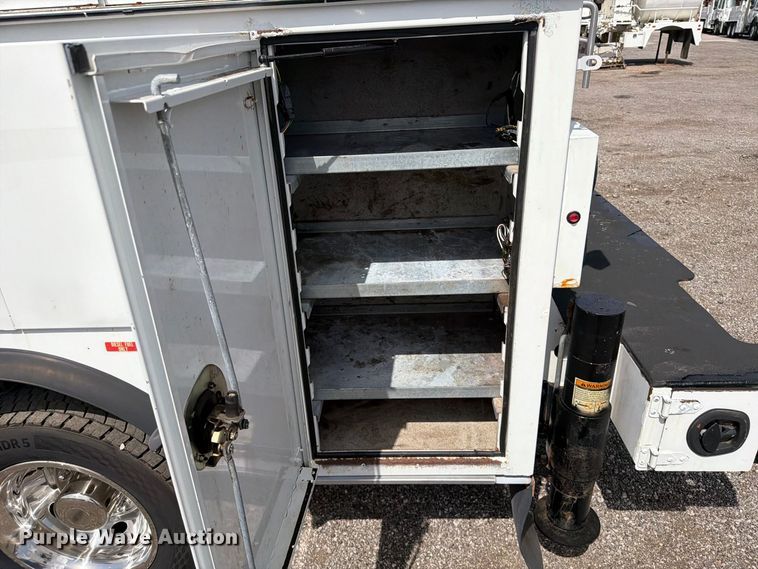 image for item FB5163 2015 RAM 5500HD utility / service truck
