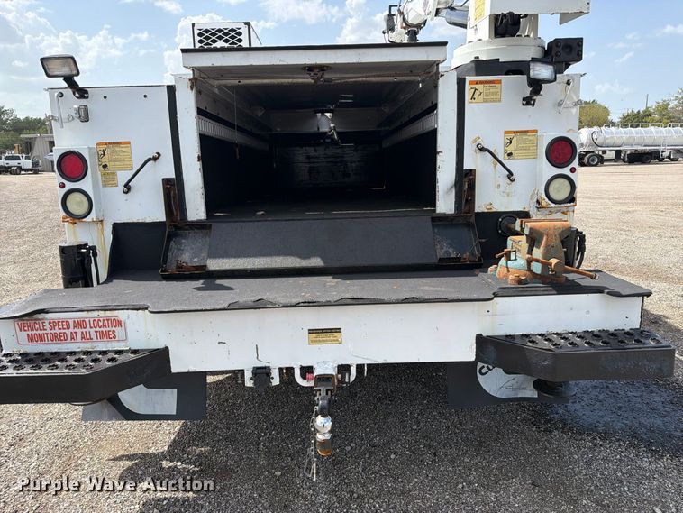 image for item FB5163 2015 RAM 5500HD utility / service truck