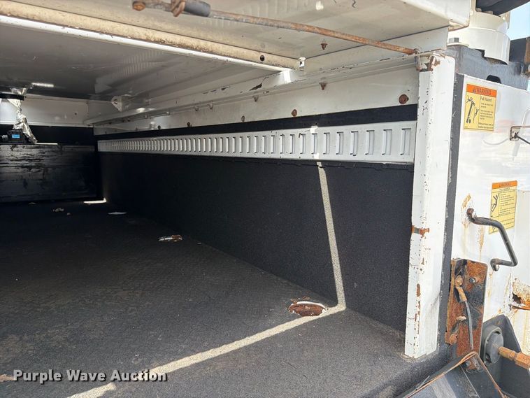 image for item FB5163 2015 RAM 5500HD utility / service truck