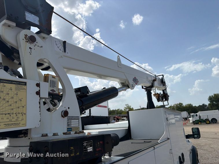 image for item FB5163 2015 RAM 5500HD utility / service truck