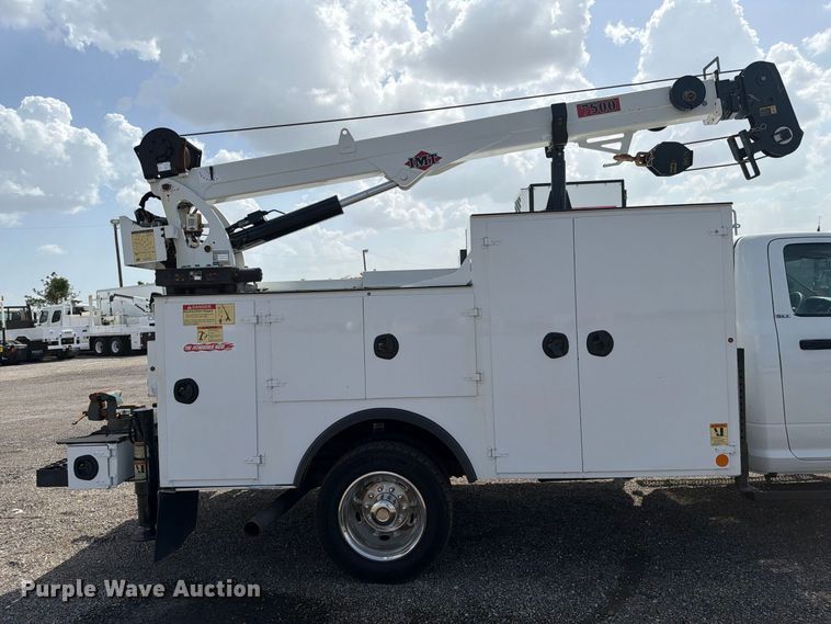 image for item FB5163 2015 RAM 5500HD utility / service truck