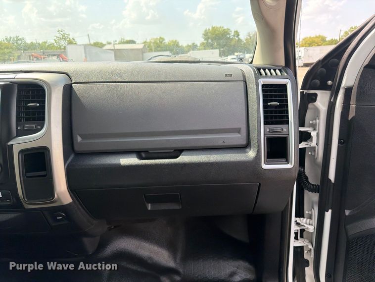 image for item FB5163 2015 RAM 5500HD utility / service truck
