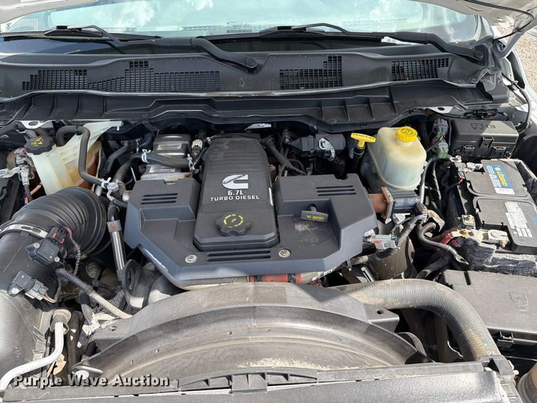 image for item FB5163 2015 RAM 5500HD utility / service truck