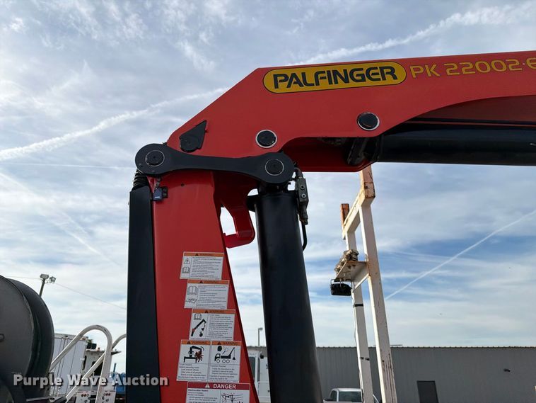 image for item FB5198 2013 Freightliner 108SD Crew Cab crane truck