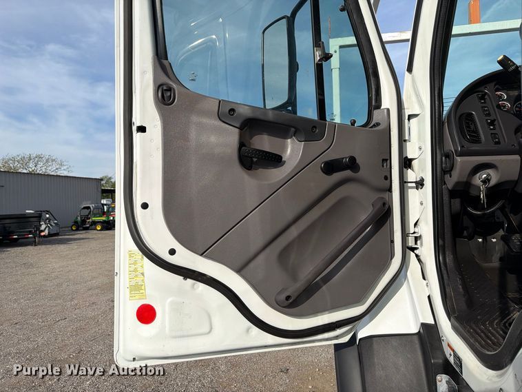 image for item FB5198 2013 Freightliner 108SD Crew Cab crane truck