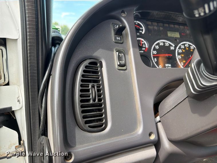 image for item FB5201 2013 Freightliner 108SD Crew Cab crane truck