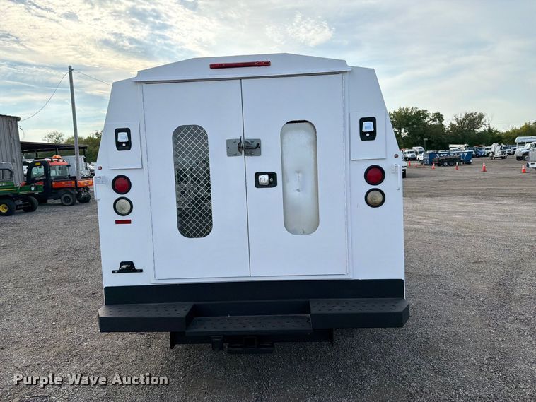 image for item FB5208 2016 Chevrolet Express 3500 utility van
