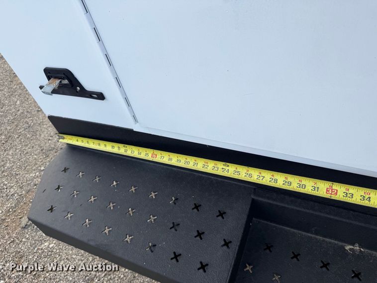 image for item FB5208 2016 Chevrolet Express 3500 utility van