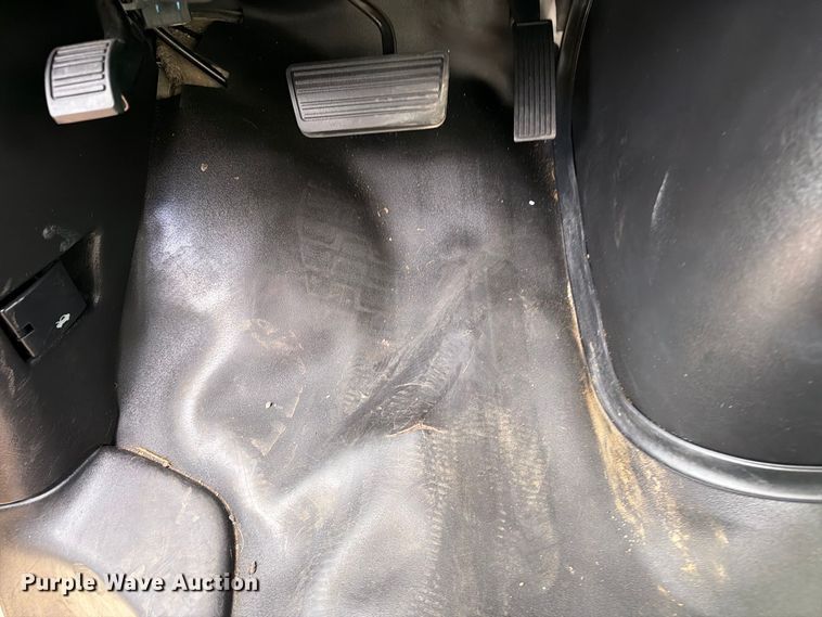 image for item FB5208 2016 Chevrolet Express 3500 utility van