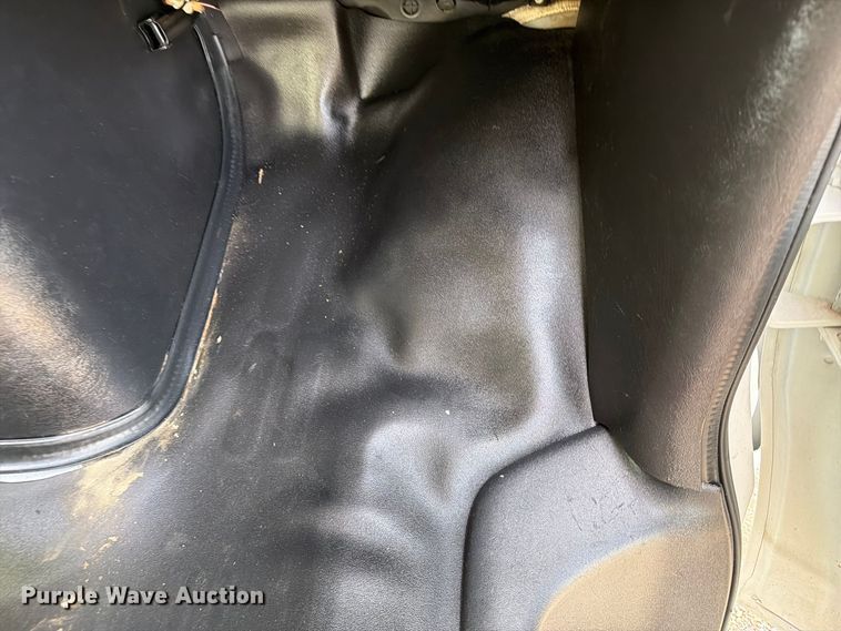 image for item FB5208 2016 Chevrolet Express 3500 utility van