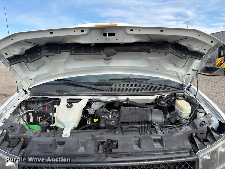 image for item FB5208 2016 Chevrolet Express 3500 utility van