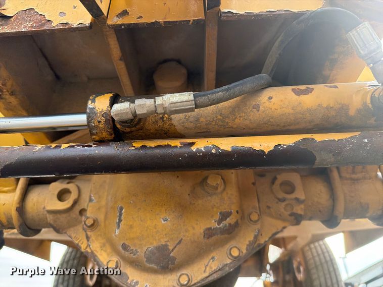 image for item FB5212 2000 Vermeer TC4A rock saw