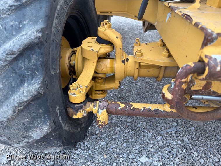 image for item FB5212 2000 Vermeer TC4A rock saw