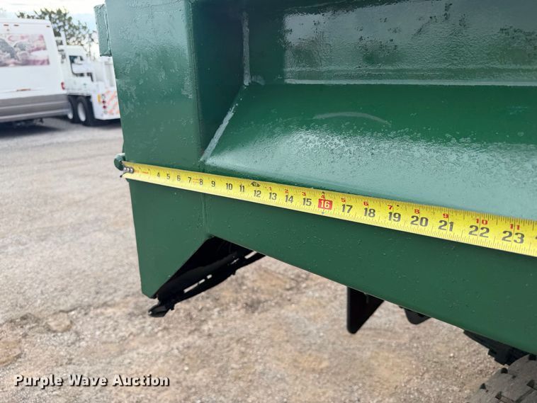 image for item FB5213 1990 International 4700 dump truck