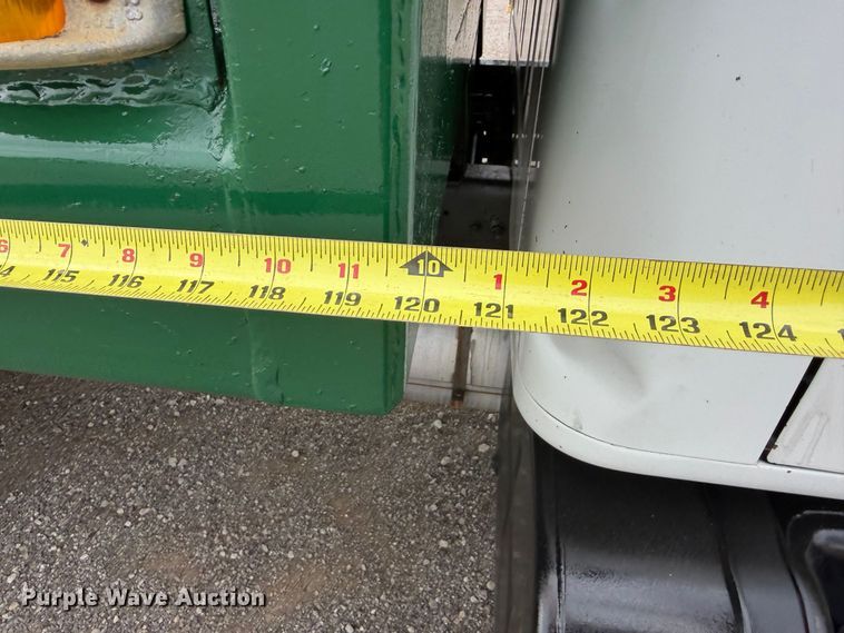 image for item FB5213 1990 International 4700 dump truck