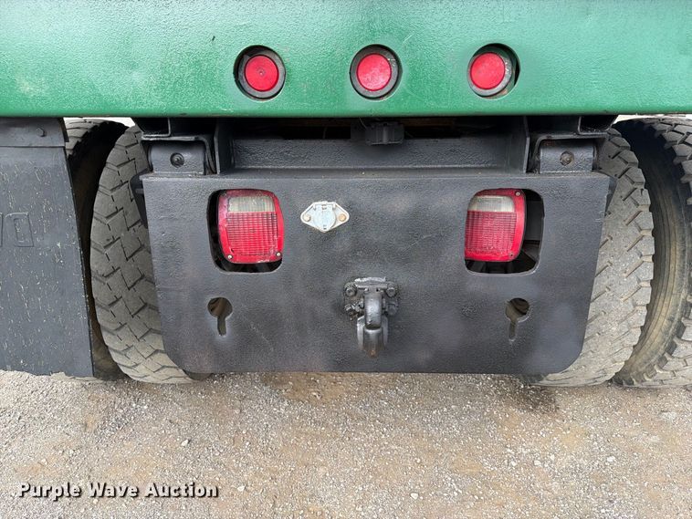 image for item FB5213 1990 International 4700 dump truck