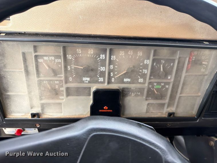 image for item FB5213 1990 International 4700 dump truck