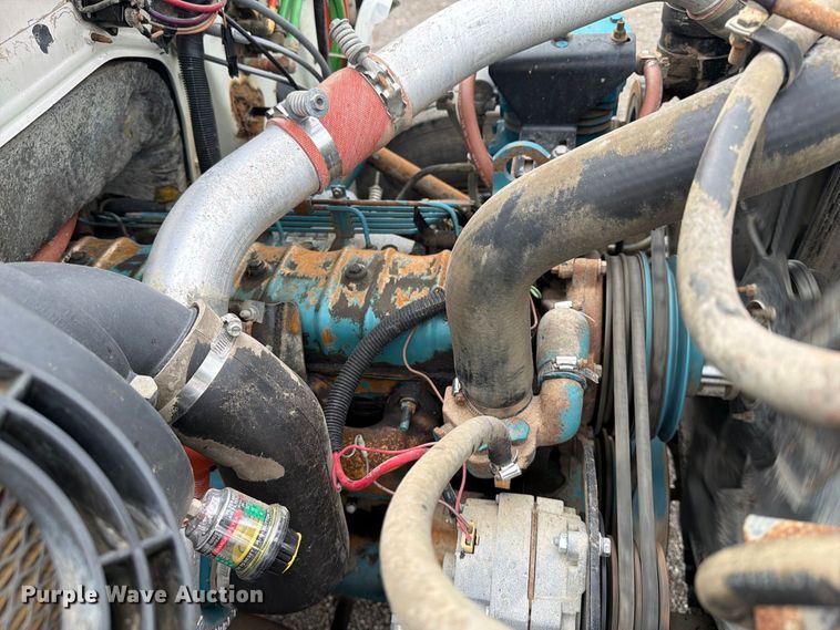 image for item FB5213 1990 International 4700 dump truck