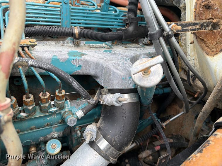 image for item FB5213 1990 International 4700 dump truck