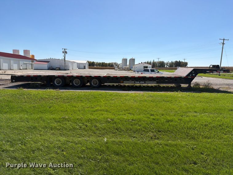 image for item FB5956 2007 Trail King Industries TK80HD-483 drop deck equipment trailer
