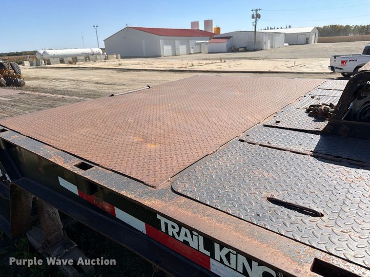 image for item FB5956 2007 Trail King Industries TK80HD-483 drop deck equipment trailer
