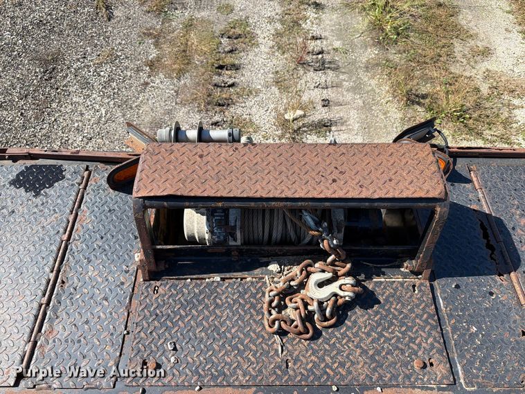 image for item FB5956 2007 Trail King Industries TK80HD-483 drop deck equipment trailer