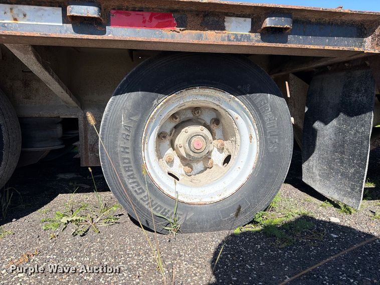 image for item FB5956 2007 Trail King Industries TK80HD-483 drop deck equipment trailer