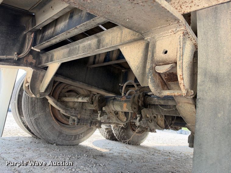 image for item FB8359 2014 Viking VFD46R16F35T drop deck equipment trailer
