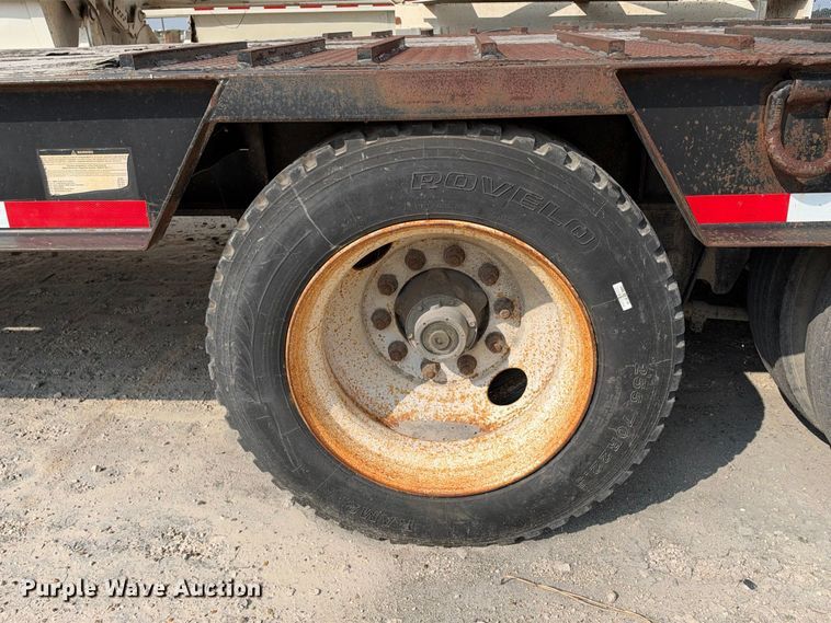 image for item FB8359 2014 Viking VFD46R16F35T drop deck equipment trailer
