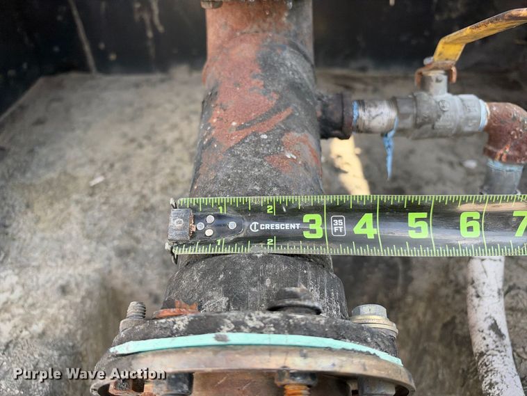 image for item FB8360 2002 Etnyre asphalt trailer