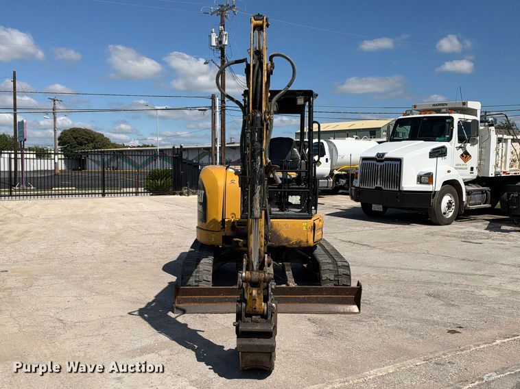 image for item FB8363 2017 Caterpillar 304E2 CR mini excavator