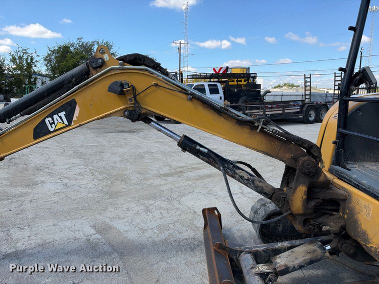 image for item FB8363 2017 Caterpillar 304E2 CR mini excavator
