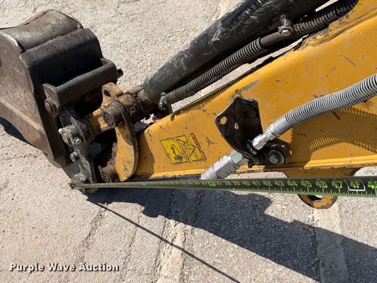 image for item FB8363 2017 Caterpillar 304E2 CR mini excavator