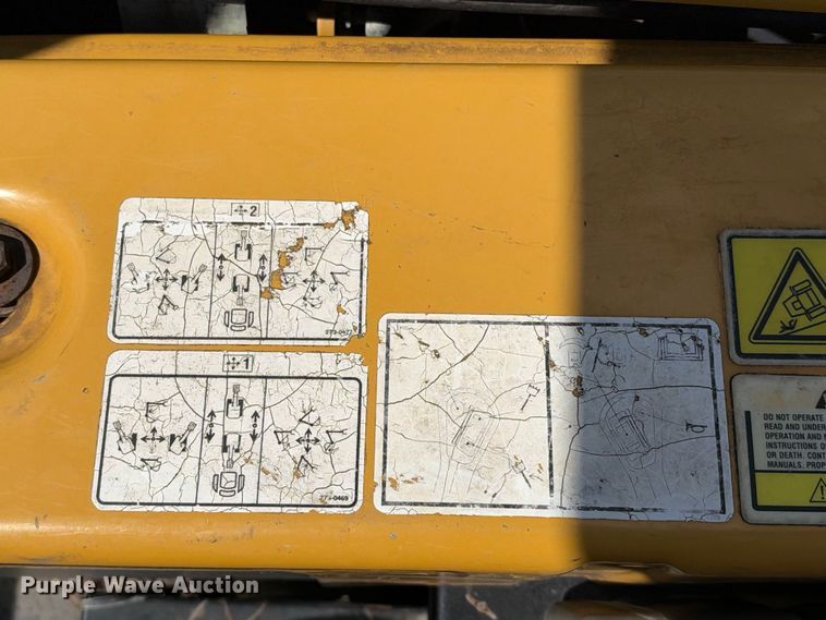 image for item FB8363 2017 Caterpillar 304E2 CR mini excavator