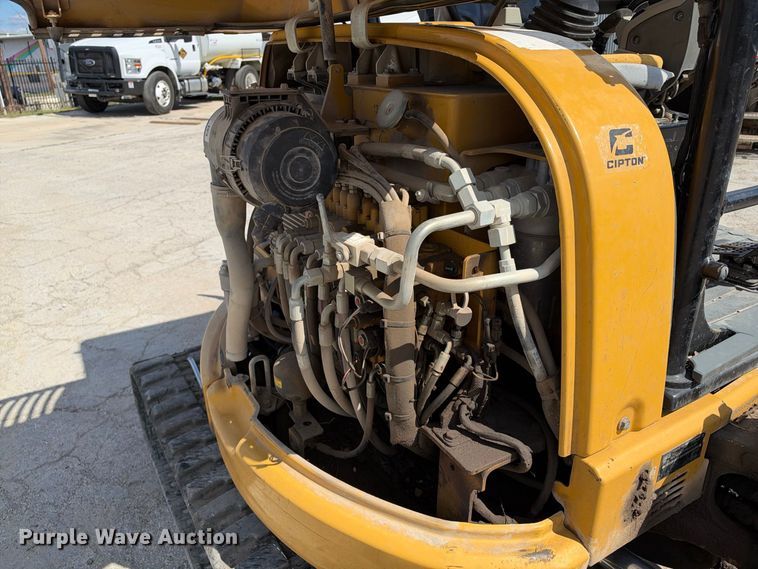 image for item FB8363 2017 Caterpillar 304E2 CR mini excavator