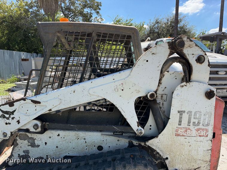 image for item FB8364 2011 Bobcat T190 tracked skid steer loader