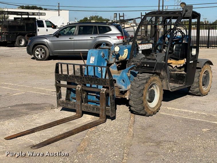 image for item FB8365 2016 Genie GTH-5519 telehandler