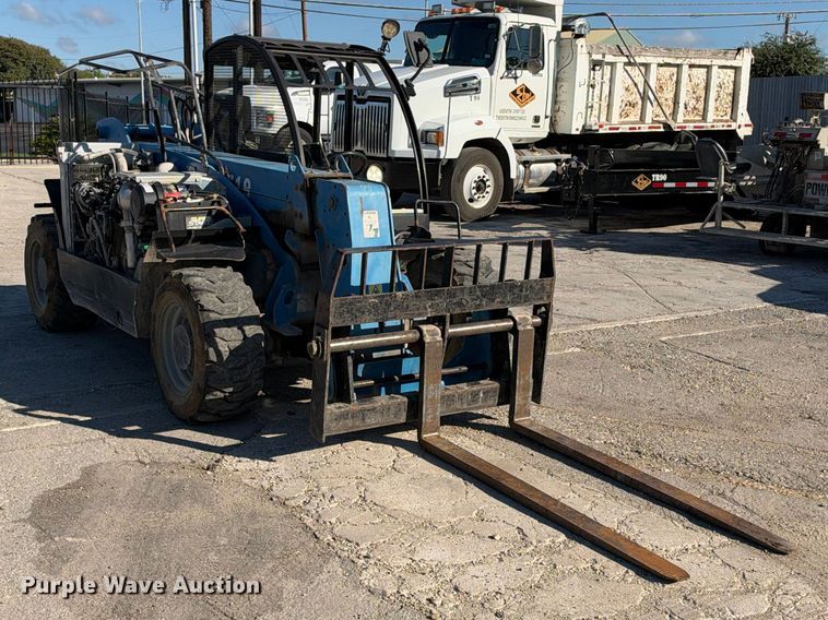 image for item FB8365 2016 Genie GTH-5519 telehandler