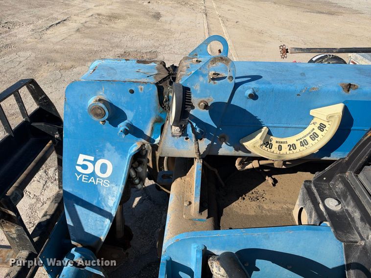 image for item FB8365 2016 Genie GTH-5519 telehandler