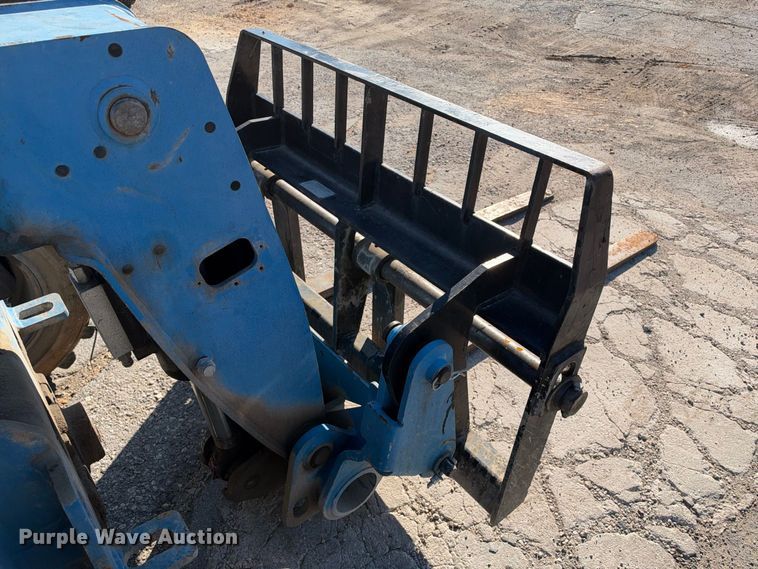 image for item FB8365 2016 Genie GTH-5519 telehandler