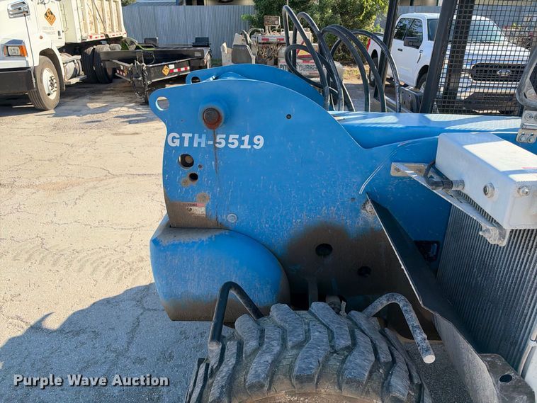 image for item FB8365 2016 Genie GTH-5519 telehandler