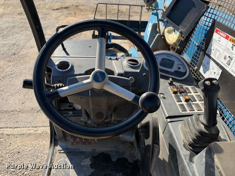 image for item FB8365 2016 Genie GTH-5519 telehandler