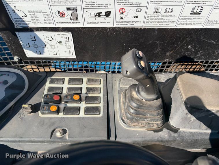image for item FB8365 2016 Genie GTH-5519 telehandler