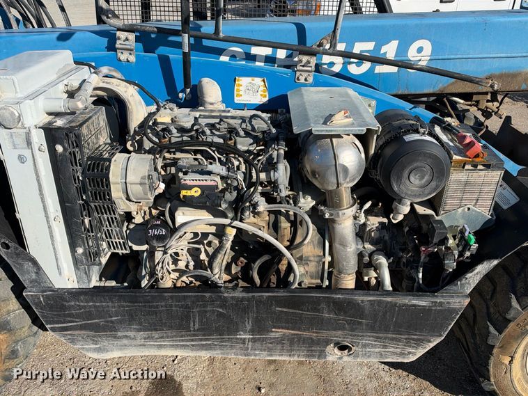 image for item FB8365 2016 Genie GTH-5519 telehandler